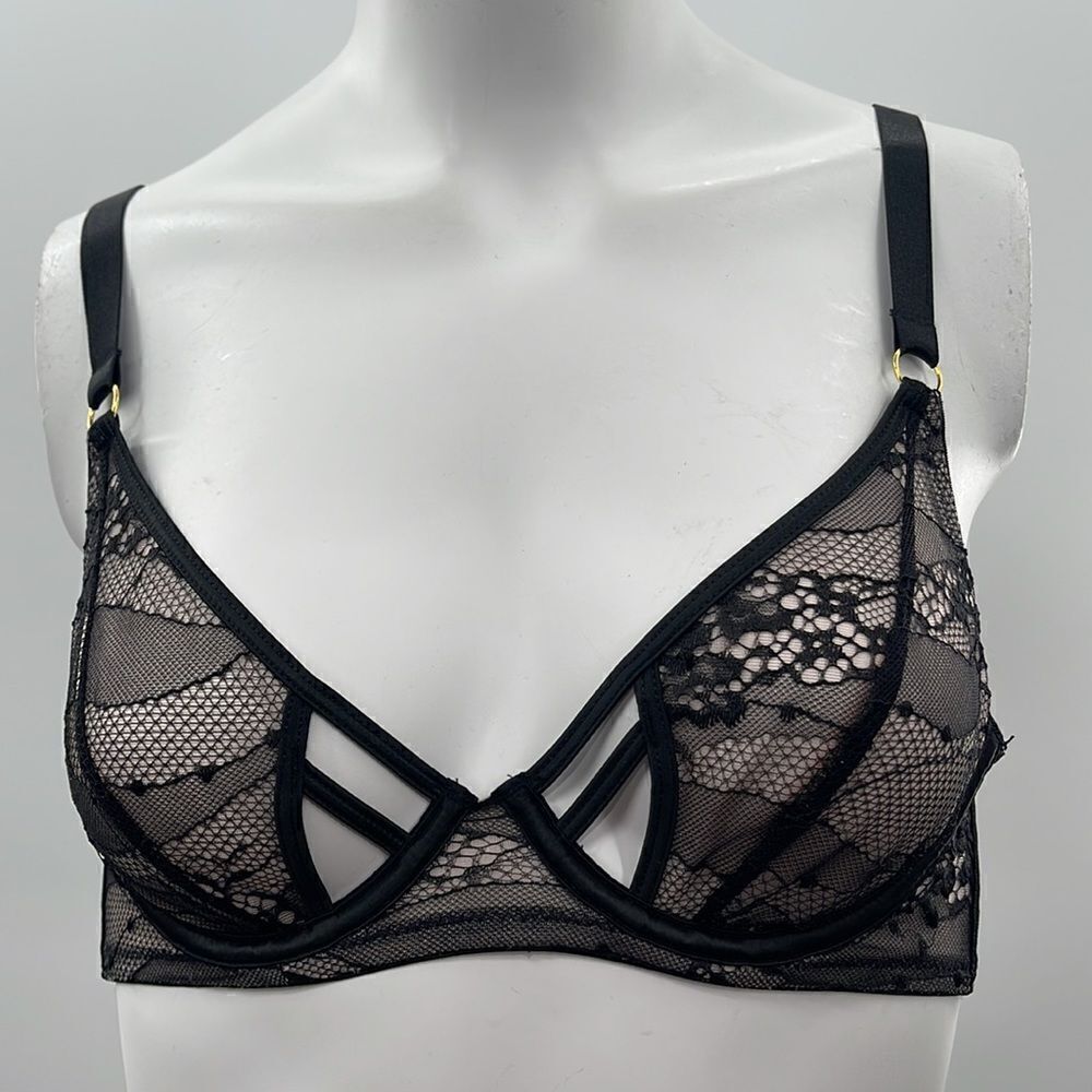 3For$20 Anagabriel Lace Black w/ Nude lining Bra size 32C